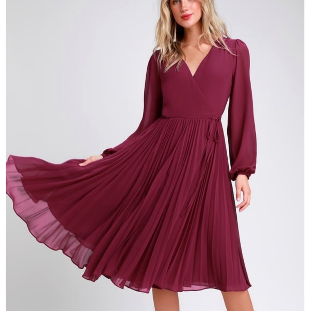 XS LULUS First Impression Magenta Pleated Midi Wrap Dress